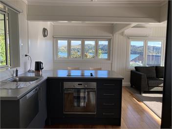 RAGLAN - STUNNING HARBOUR VIEWS - Waikato