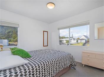 Retreat by the Beach (Bachcare) - Pauanui