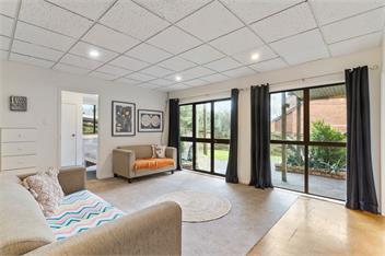Waiake Family Retreat (Bachcare) - Auckland