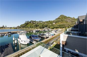 High End “Waterfront” Marina Villa - Tairua