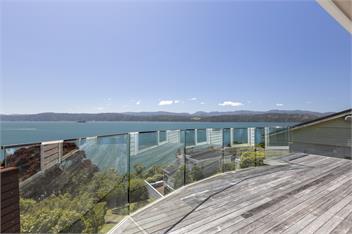 Stay over the Harbour - Beautiful Miramar Villa - Wellington