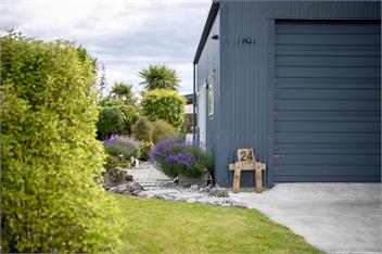 Beech Retreat (Bachcare) - Te Anau