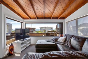 Tangaroa Beachside Bliss - Whangamata