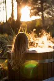 Fiery Peak Glampsite:Stargazing & hot tub. -