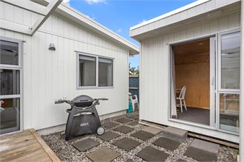 Whanga on Foot - Fantastic Location! - 