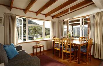 Golden Bay Shearing Shed Retreat at Te Hapu - Nelson