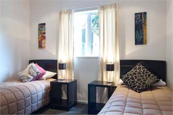 Nut Point Cottage - (Christchurch City and Country Cottages) - West Melton