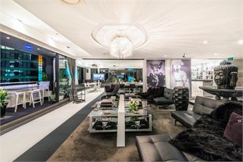 The Black Diamond  - Auckland