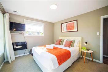 #1 GROUP STAY ON AIRBNB CHCH, TOP LOCATION, BEST VALUE+++❤️❤️❤️ SLEEPS 12 - Christchurch