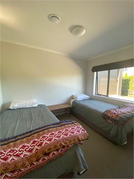 Sunny open plan - Taupo