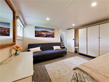 Surfer's Sunshine Cottage (Bachcare) - Piha