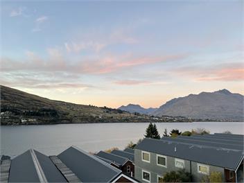 Queenstown Luxury Apartment with Lake Views - Queenstown
