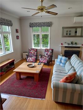Greytown Cottage: Super Fast Fibre and Sky TV - Wairarapa