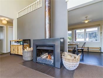Chalet Gryon - Large 3 bedroom with fireplace - ohakune