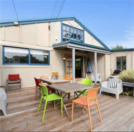 Olde Beach Lux - Waikanae