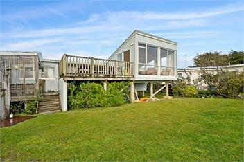Olde Beach Pearl (Bachcare) - Waikanae