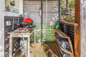 The Treehouse (Bachcare) - Raglan