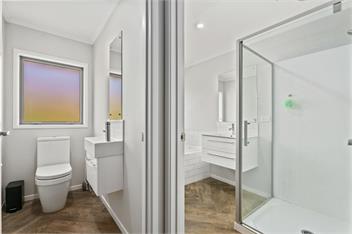 Southern Lakes Escape (Bachcare) - Queenstown