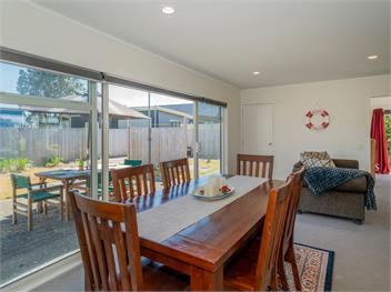 Unwind on The Fairway (Bachcare) - Whitianga