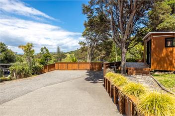 Bay Breeze Retreat - WAIHEKE ISLAND