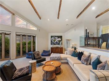 Pinnacle Villa by MajorDomo - Queenstown