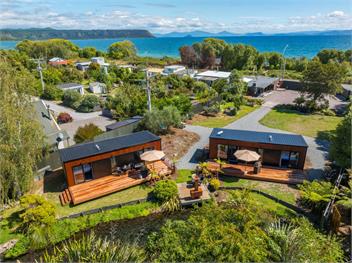 Streamside Flax Cabin - Waitahanui, Taupo - Taupo