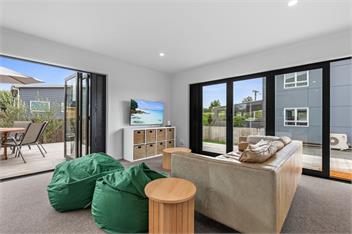 Edinburgh Escape (Bachcare) - Waihi Beach