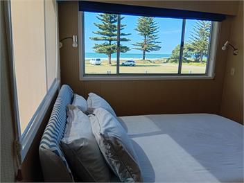 Ohope, Ocean Rd, Retro Unit - Whakatane