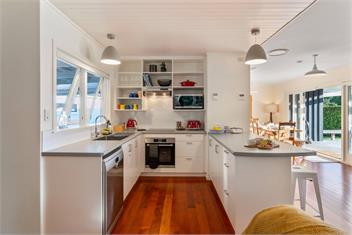 Waterside Bliss (Bachcare) - Taupo