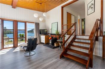 Waterfront Marlborough Sounds Stay near Picton - Picton