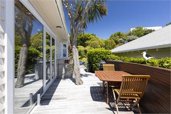 Stay over the Harbour - Beautiful Miramar Villa - Wellington