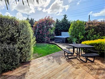 De Vine Martinborough 14 Luxury Accommodation - Wairarapa