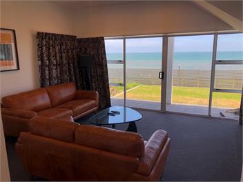 Absolute Waterfront - New Plymouth