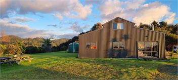 Whananaki Barn & Cabins: Our Off-Grid Family Escape -