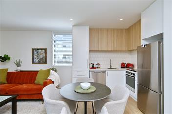 Christchurch CBD · Balcony · Walk Everywhere - 180 on Hereford - 