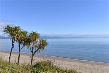 Pohara Beachfront Bliss - Pohara
