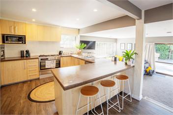 #1 GROUP STAY ON AIRBNB CHCH, TOP LOCATION, BEST VALUE+++❤️❤️❤️ SLEEPS 12 - Christchurch