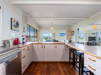 Taupo Panorama (Bachcare) - Taupo Central
