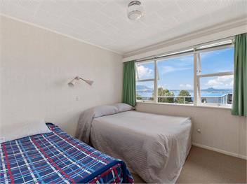 Lofty Lakeviews (Bachcare) - Acacia Bay