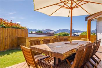 Lakeside Luxury (Bachcare) - Wanaka