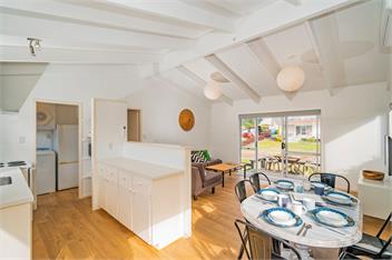 Retreat by the Beach (Bachcare) - Pauanui