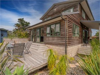 Manaia Magic (Bachcare) - Tairua
