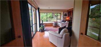 Retreatful Pohara - TAKAKA
