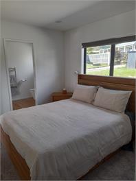 Ligar Bay Retreat - Across road from beach! - Golden Bay