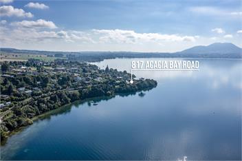 All Decked Out on the Lake - TAUPO - Taupo