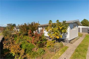 The Orchard House (Bachcare) - Turangi