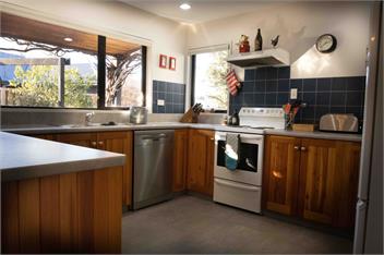 Wānaka Relax Family Holiday House - Sleeps 10 - Wanaka