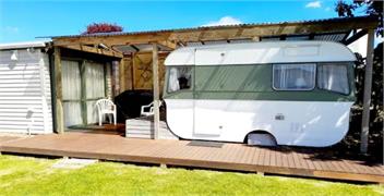 Hosts on the Coast The Boat Shed - Whitianga