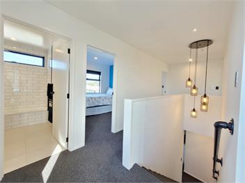 Hosts on the Coast Hillview Hideaway - Waihi Beach