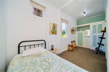 Fiordland Hideaway (Bachcare) - Te Anau